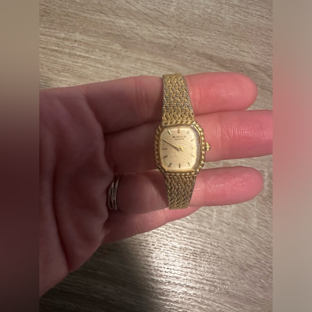 BIRKS BEAUTIFUL VINTAGE GOLD-TONE DAINTY WATCH - BOUGHT AT ESTATE SALE